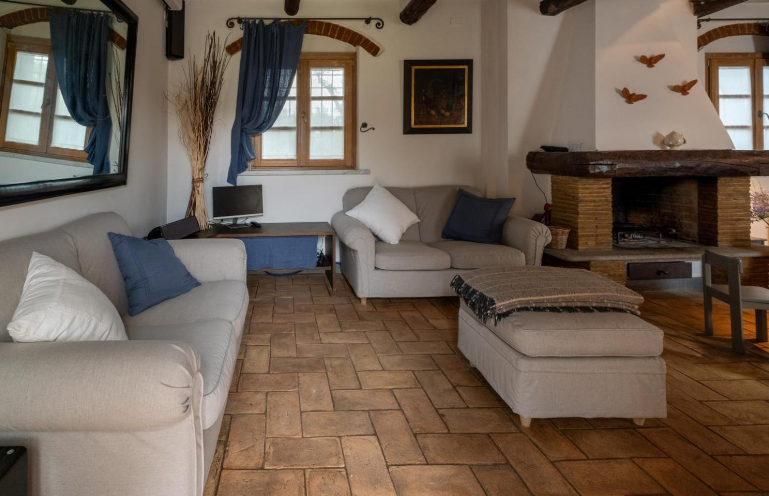 Olimagio Farm Stay With Animals And 25M Pool, Beach At Cycling Distance Pietrasanta Exterior foto